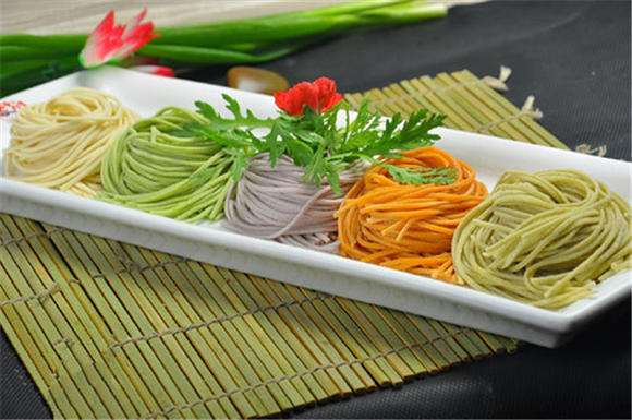 優(yōu)質(zhì)的生活和追求～“鮮濕面”應(yīng)時而生～強(qiáng)勢崛起！